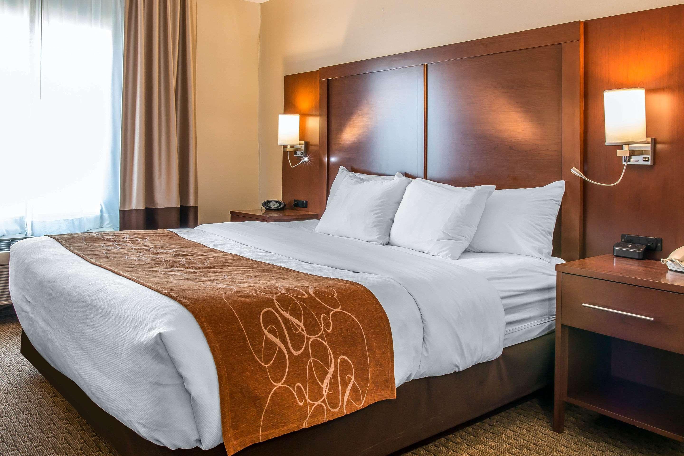 Comfort Suites Wixom Esterno foto