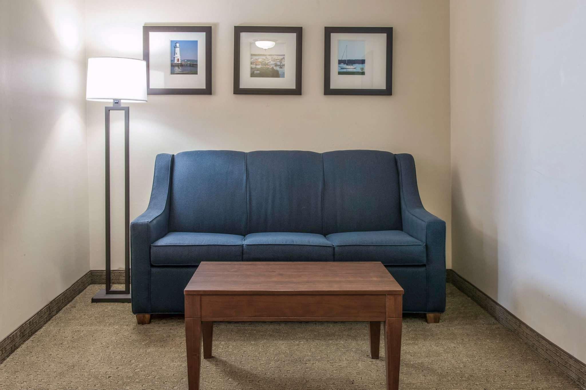 Comfort Suites Wixom Esterno foto