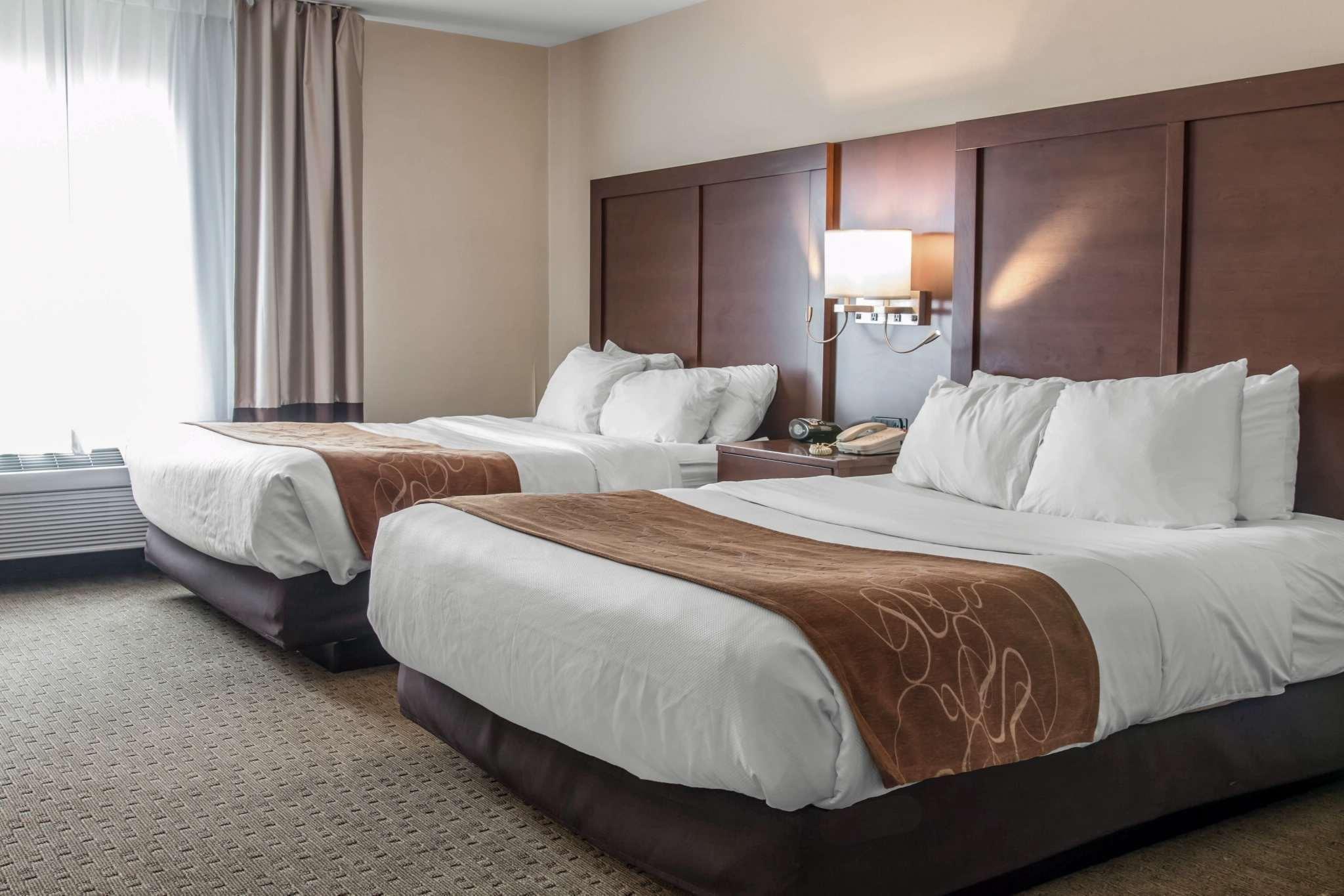 Comfort Suites Wixom Esterno foto