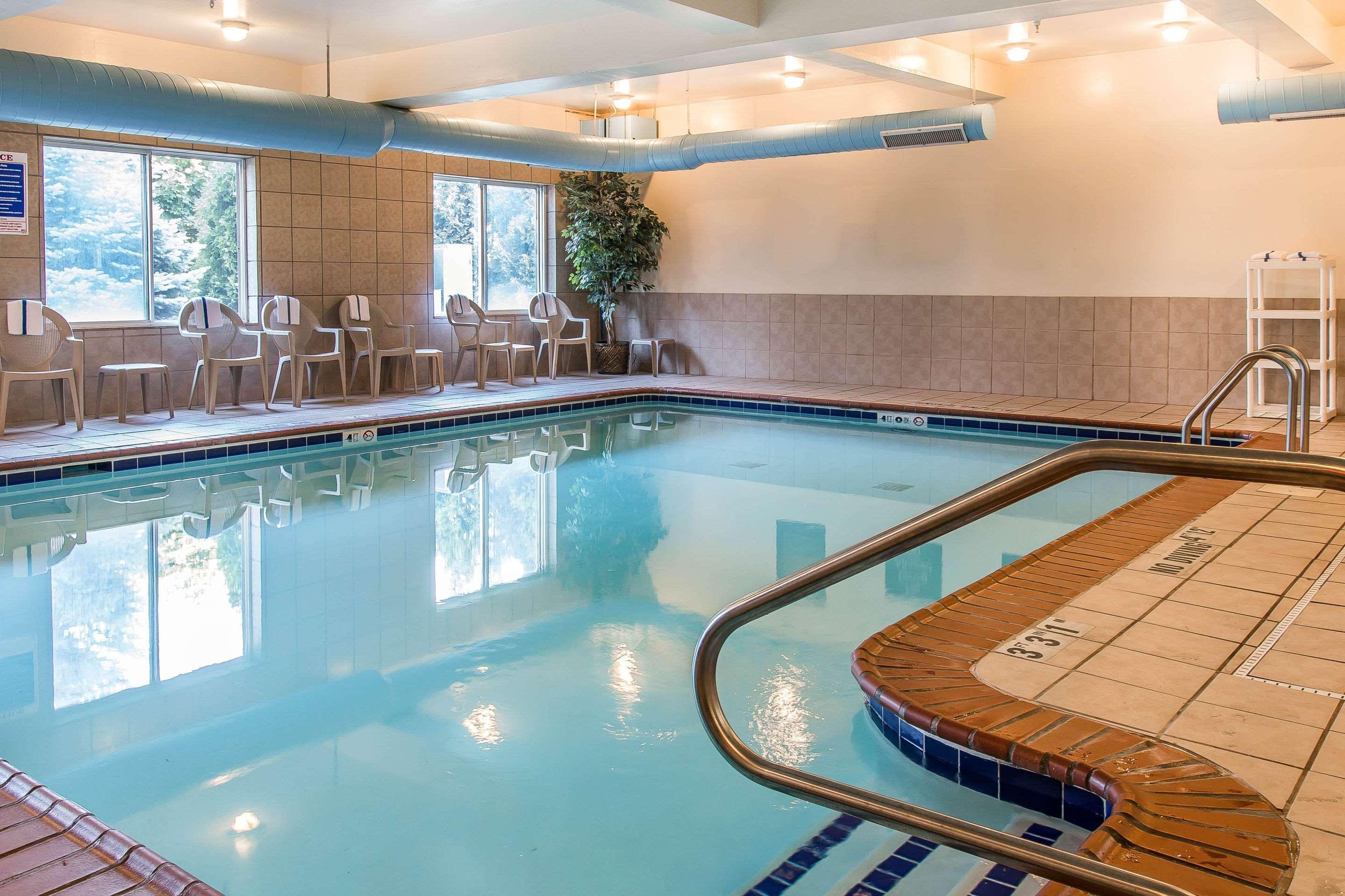 Comfort Suites Wixom Esterno foto