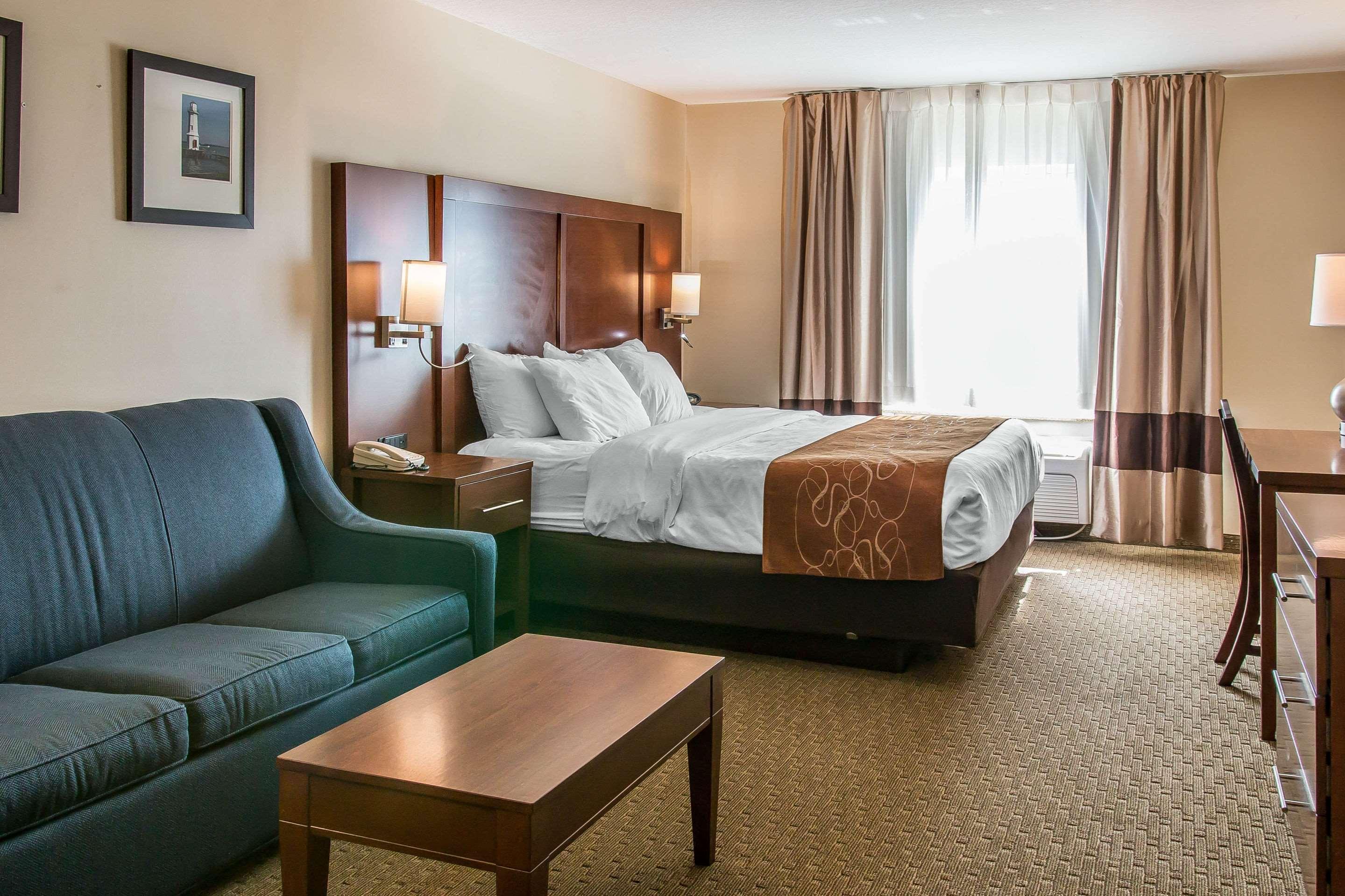 Comfort Suites Wixom Esterno foto