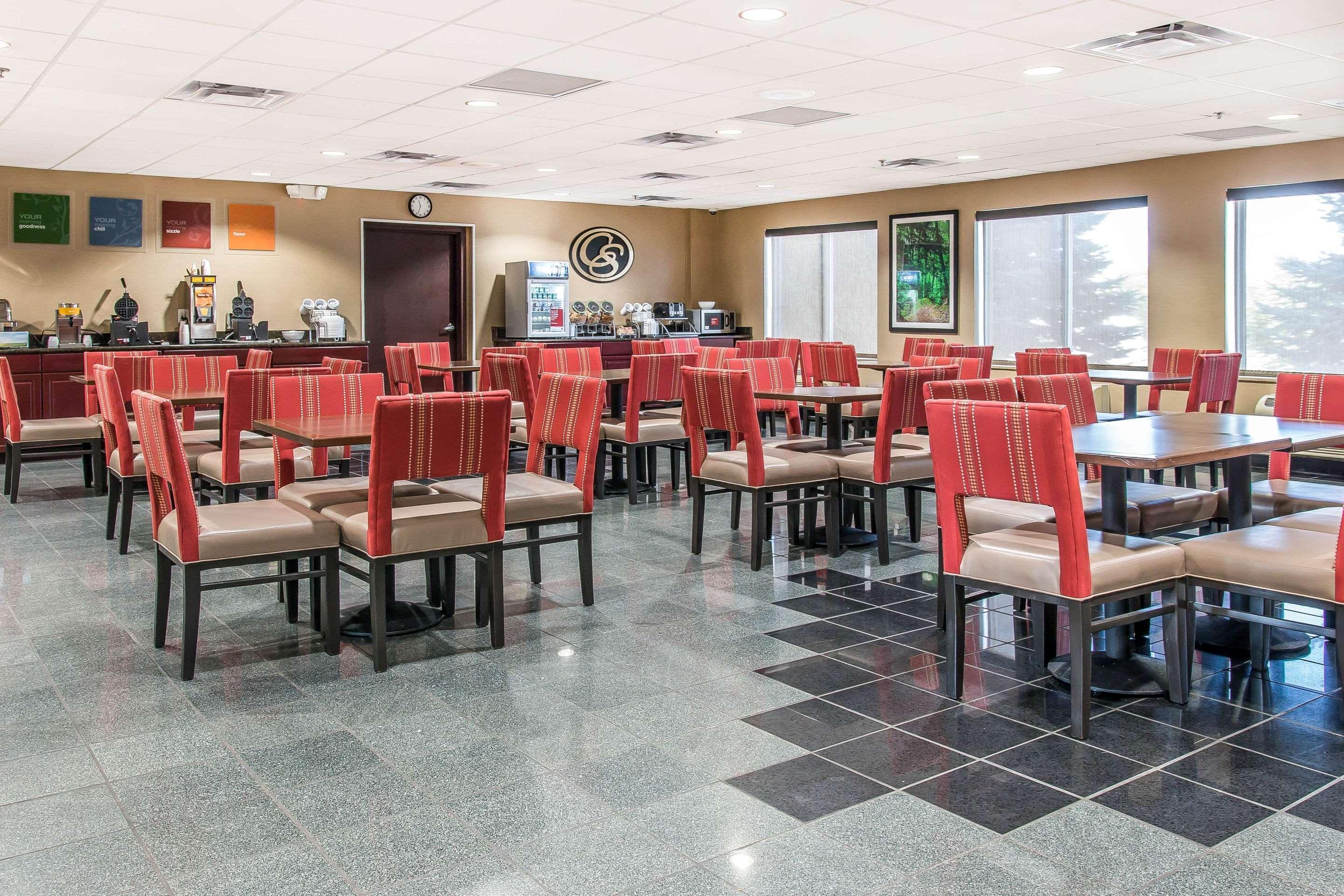Comfort Suites Wixom Esterno foto