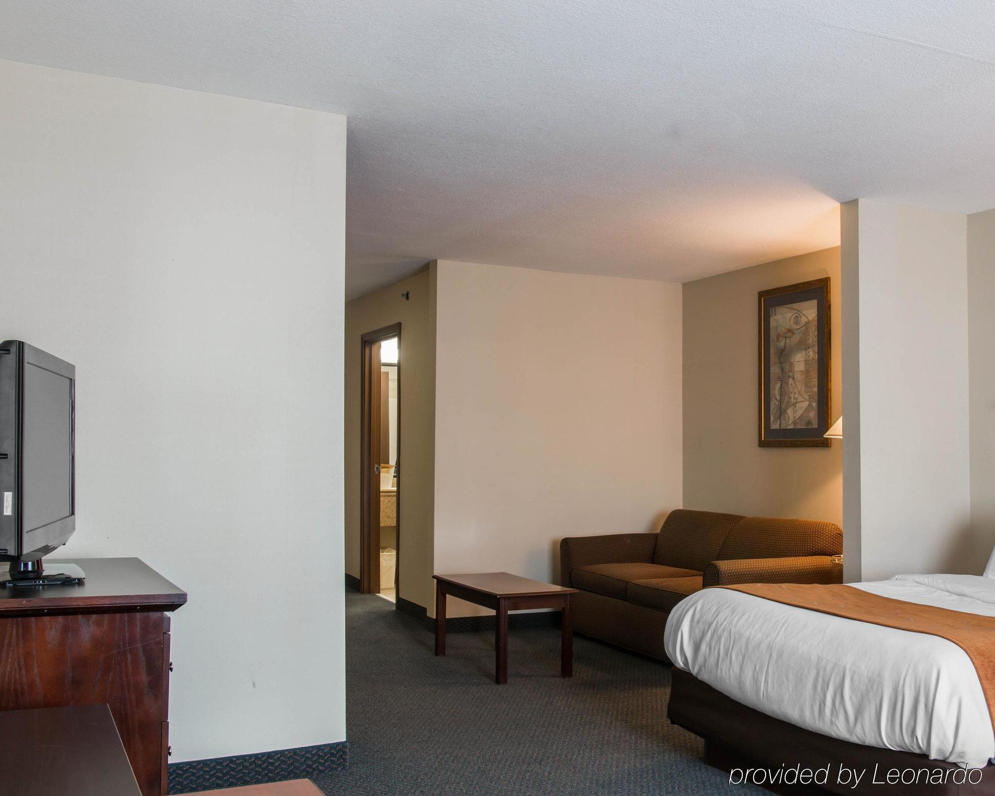 Comfort Suites Wixom Esterno foto