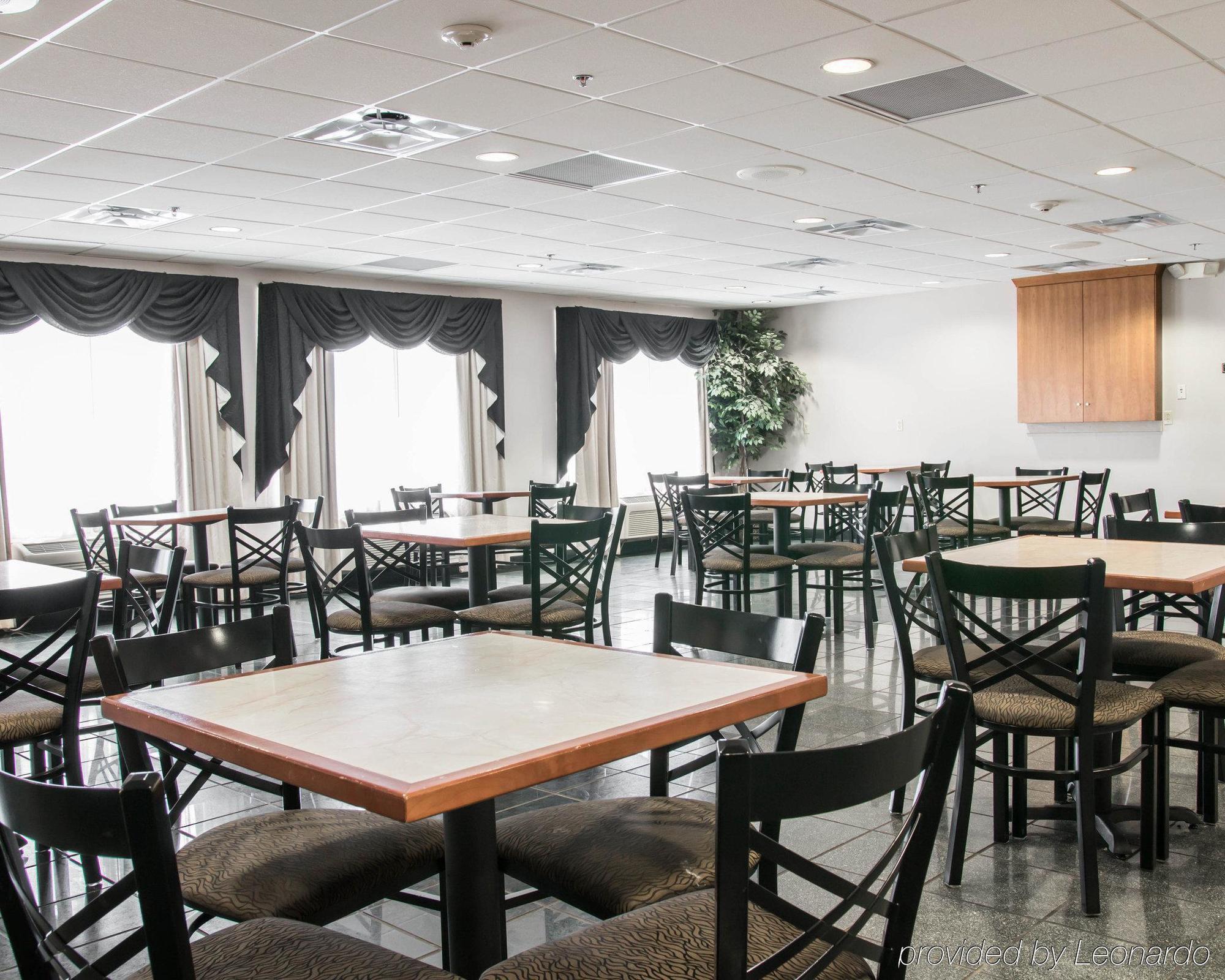 Comfort Suites Wixom Esterno foto