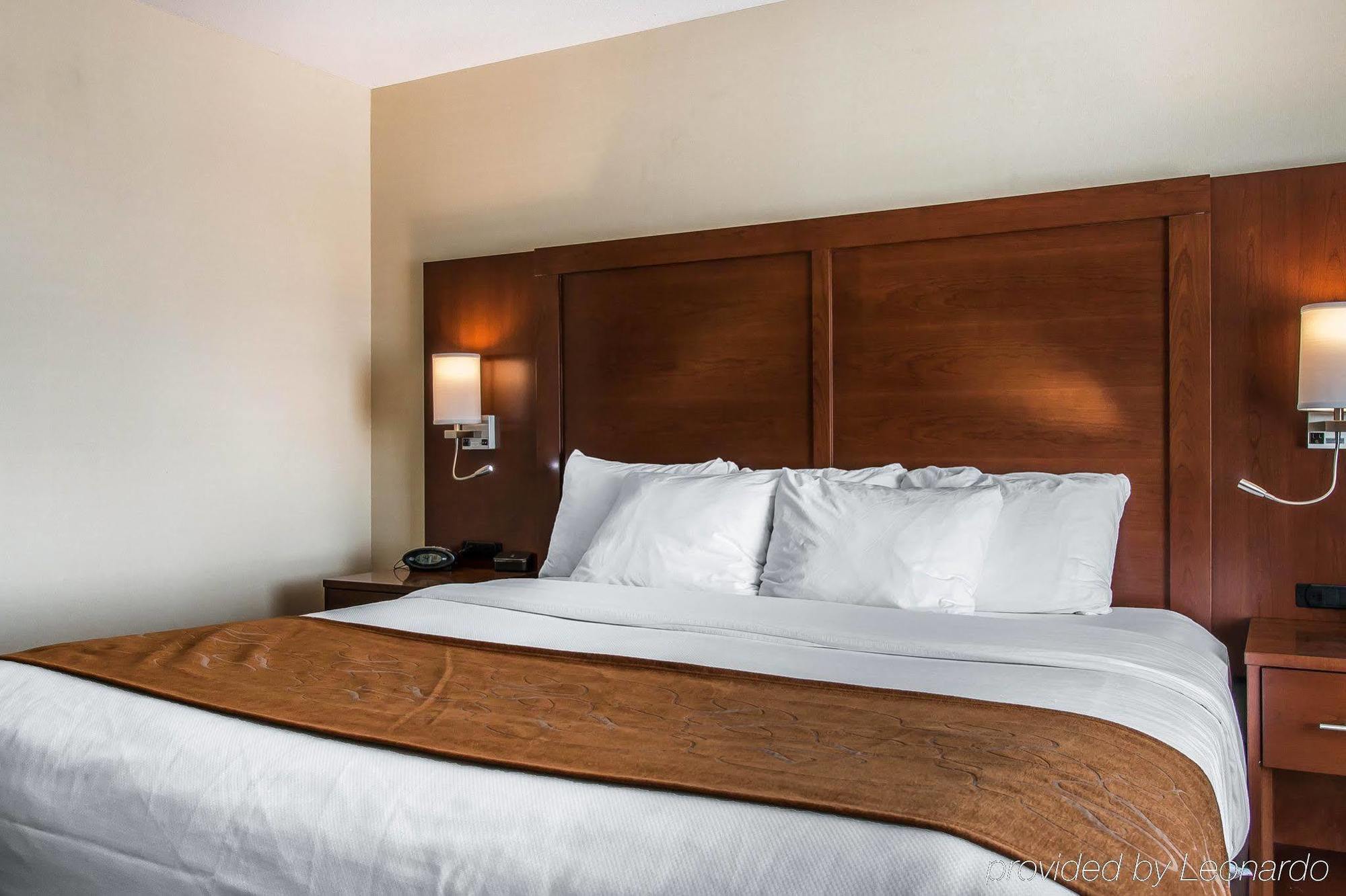 Comfort Suites Wixom Esterno foto